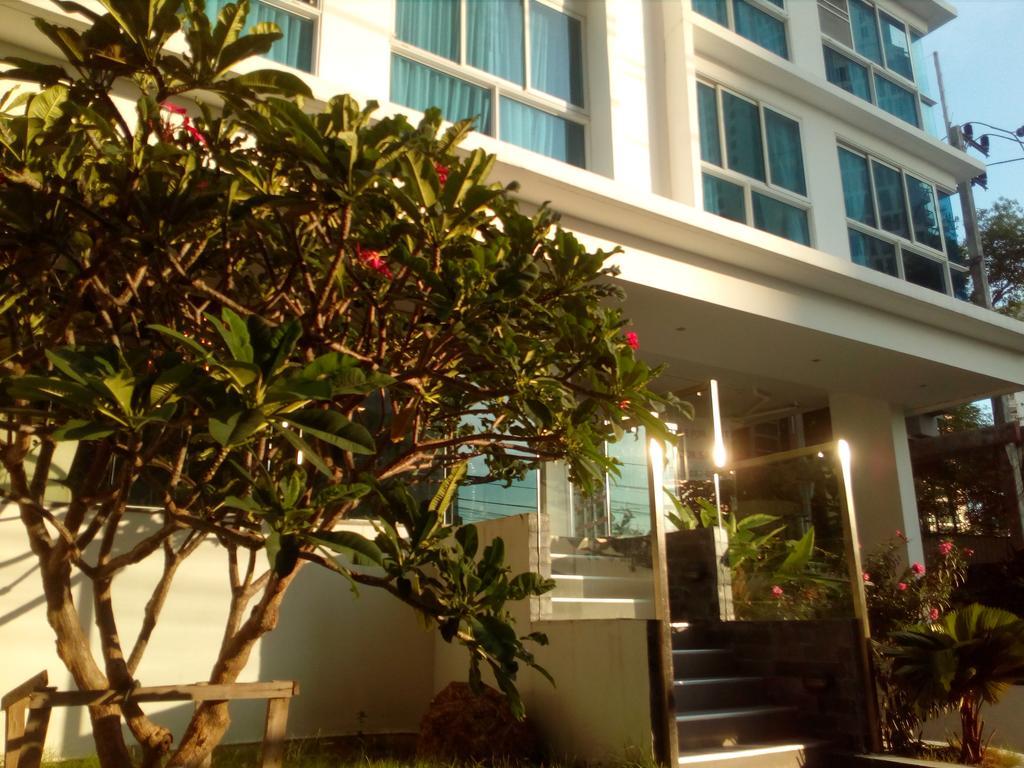 Serenity Wongamat Apartments Pattaya Buitenkant foto